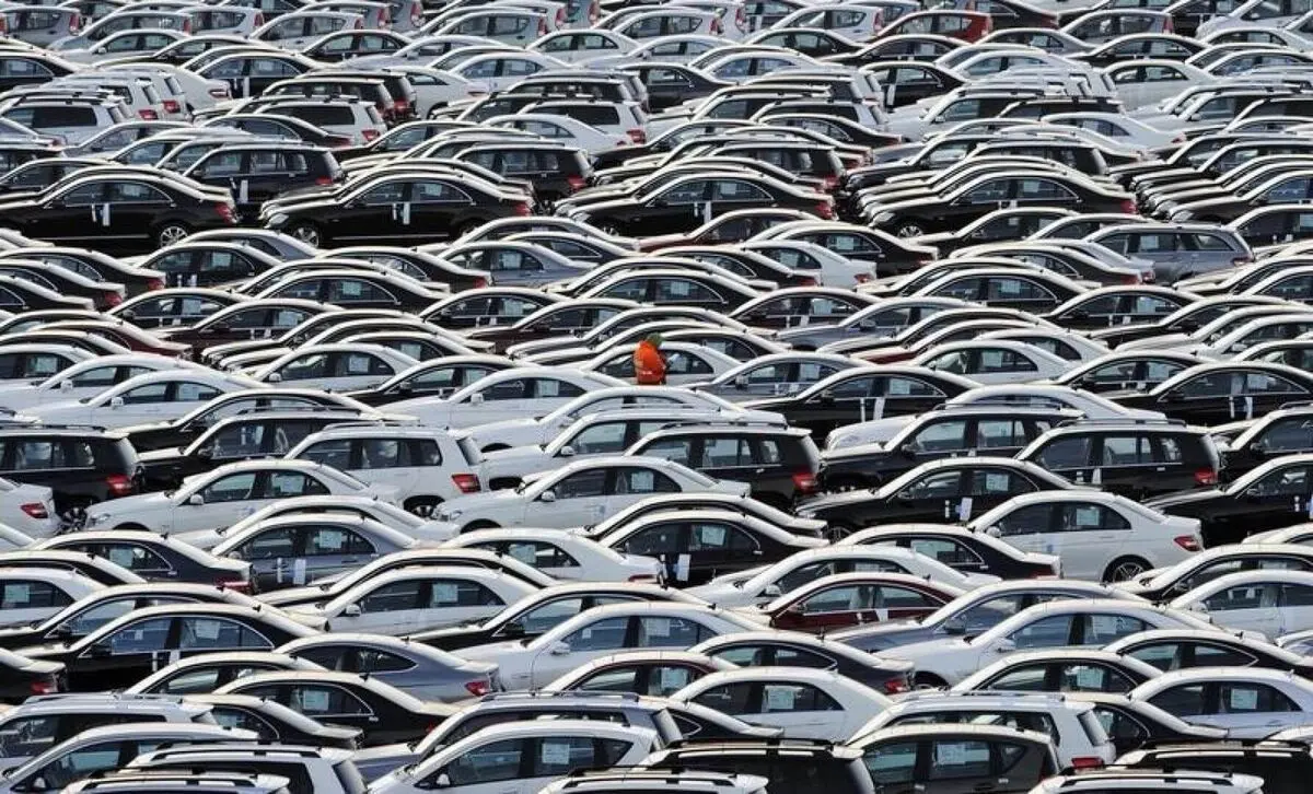 حباب ۲۰ تا ۳۰ درصدی قیمت خودرو