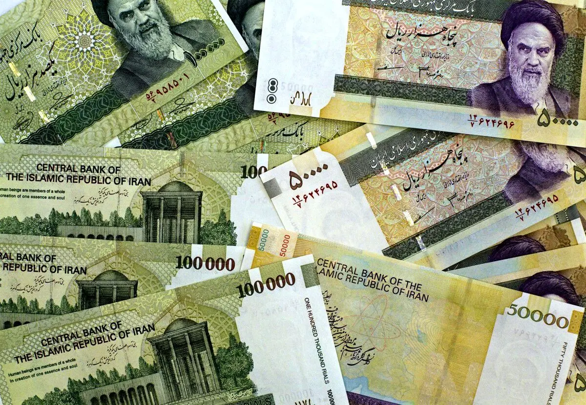 نقدینگی ۱۵۸۲ هزار میلیارد تومان شد