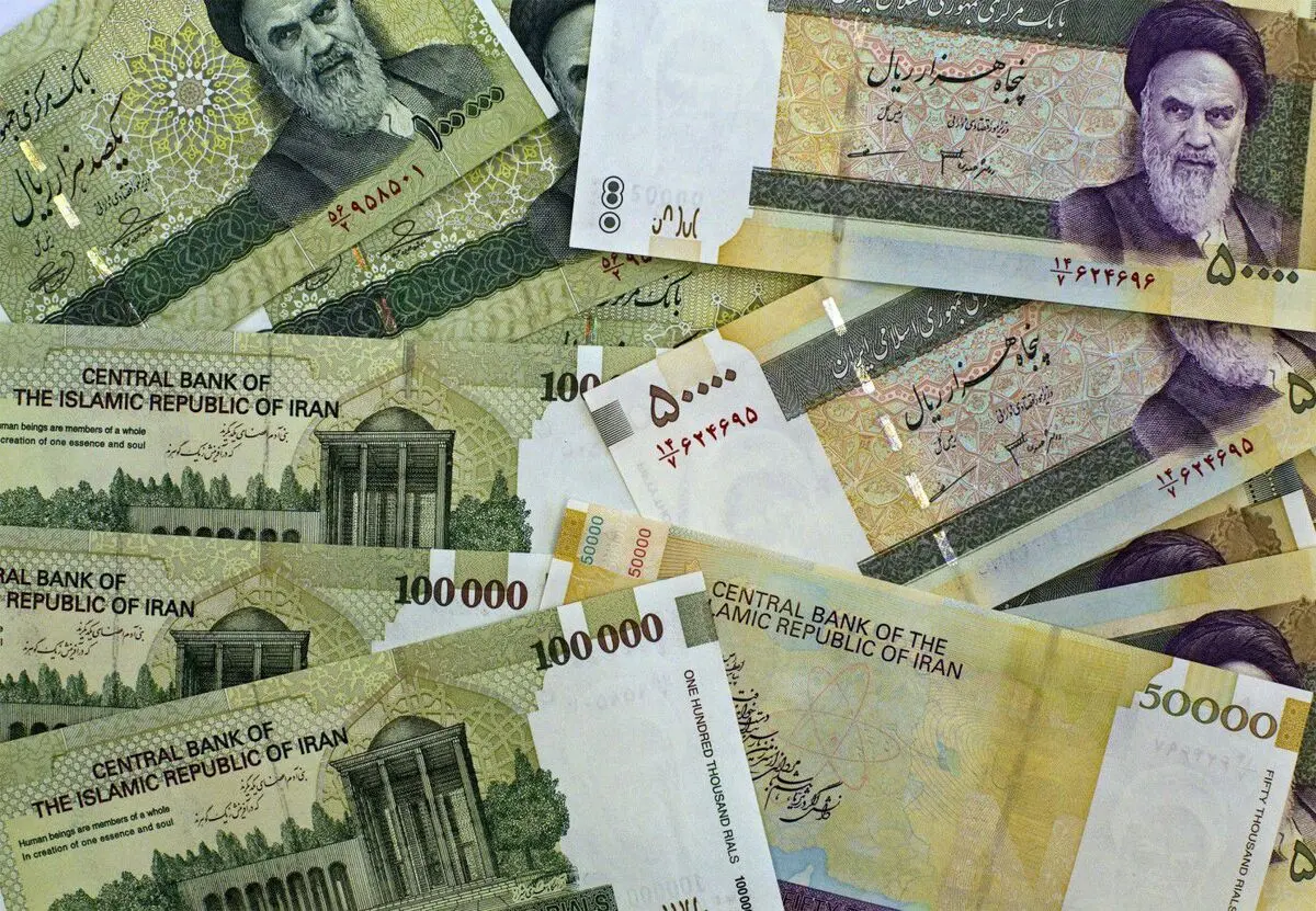 نقدینگی ۱۵۸۲ هزار میلیارد تومان شد