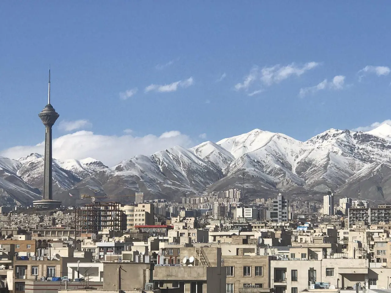 ساعت کار کنونی تهران تمدید شد