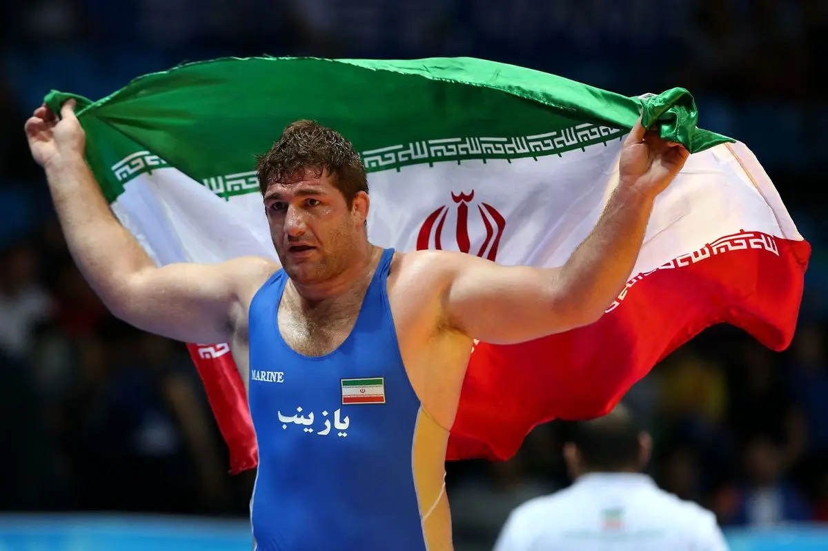 مدال طلای جاکارتا بر گردن آزادکار ایرانی