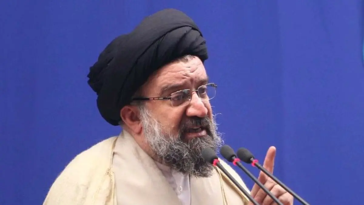 همه باید دولتمردان را کمک کنند تا گره از کار مردم گشوده شود