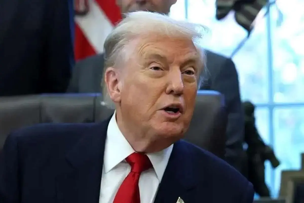 تو بدترین آدم هستی ... نمی دانم چرا تو را استخدام کردند! + ویدئو | باز هم درگیری ترامپ با یک خبرنگار