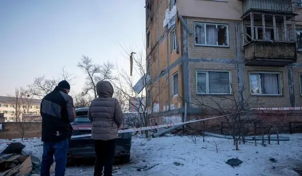 زیلنسکی روسیه را به نقض آتش‌بس میانجی‌گری‌شده توسط ترامپ در میانه سرمای شدید متهم کرد