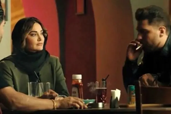 بازیگر خانم: همسرم بدترین برخورد را پشت صحنه با من داشت! 