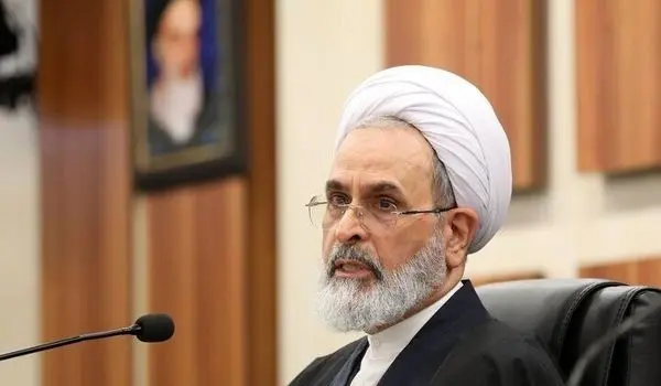 آیت الله اعرافی، از همکاری با حوزه و دانشگاه تا نشستن کنار پزشکیان و اژه‌ای؛ از جامعه المصطفی تا شورای موقت رهبری