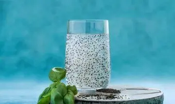 توصیه‌های مهم یک متخصص داروسازی سنتی درباره مصرف تخم شربتی