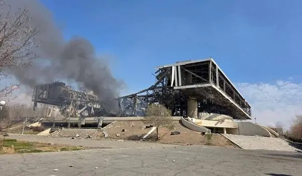 سالن دوازده هزار نفری آزادی با موشک تخریب شد