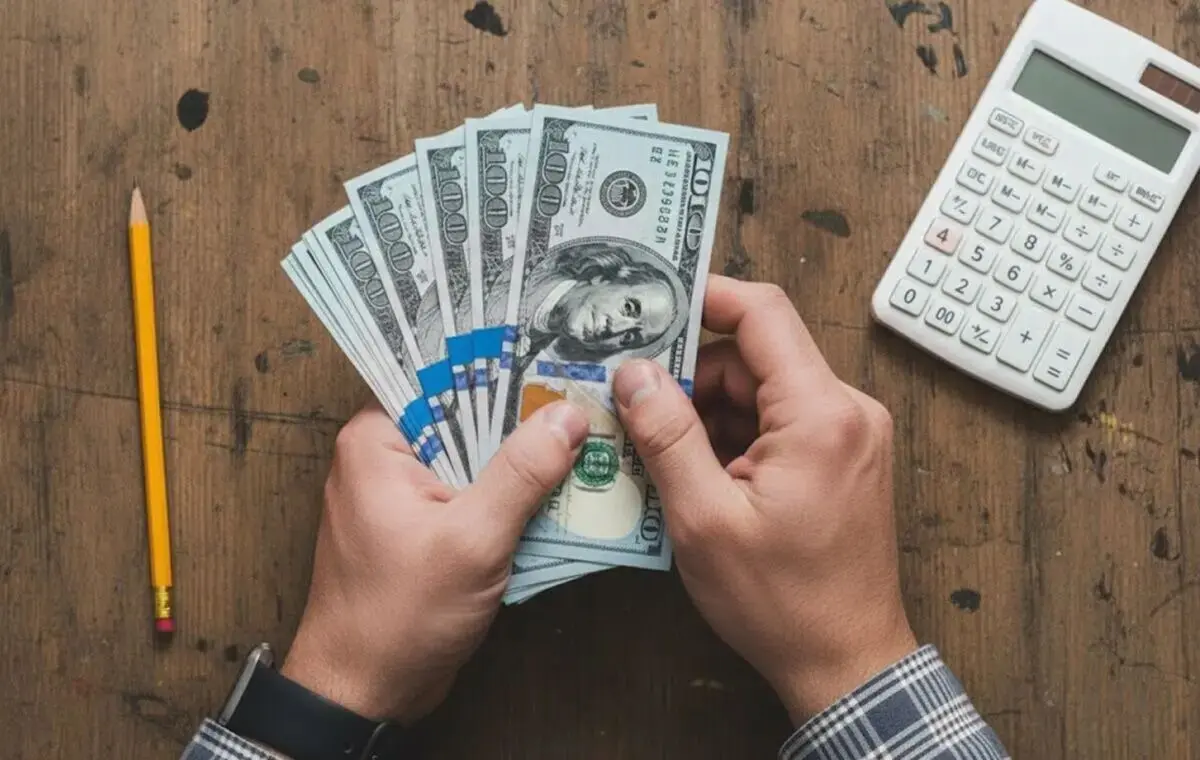 پیش‌بینی قیمت دلار؛ بررسی ۳ سناریوی پیش روی بازار ارز