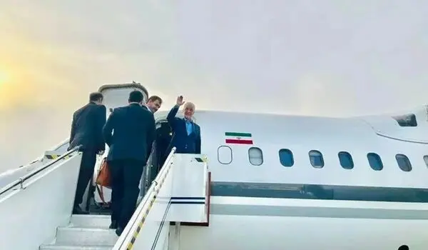 وزیر کشور به قطر سفر کرد