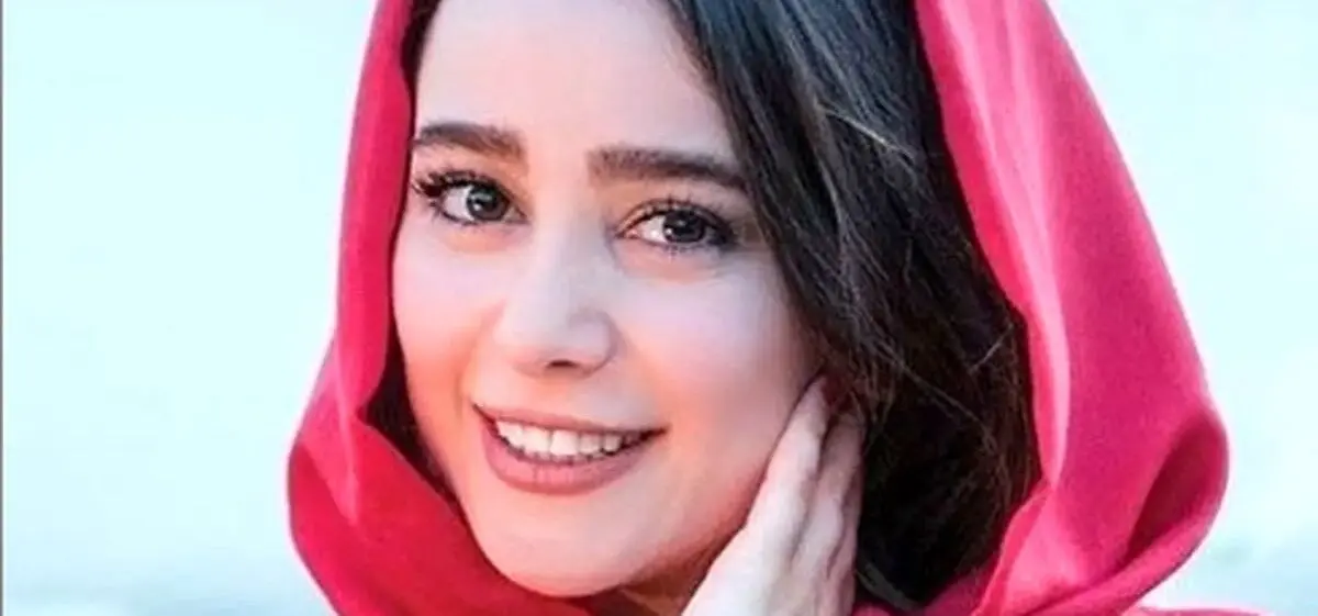فیلم آواز باشکوه الناز حبیبی با آهنگ توی شعرم واسشون کوه و دریا میذاری ناصر عبداللهی