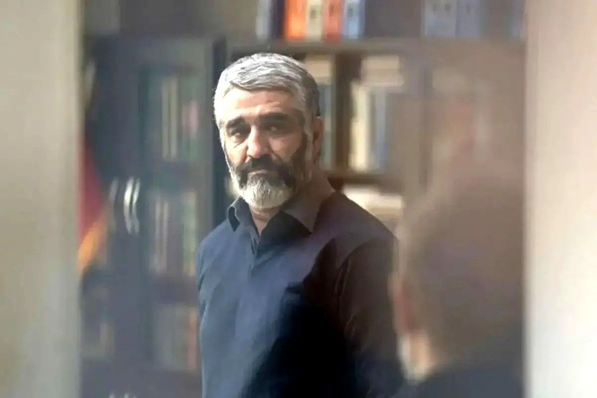 اظهارات جنجالی وکیل پژمان جمشیدی | پیشگویی‌ای که دردسرساز شد
