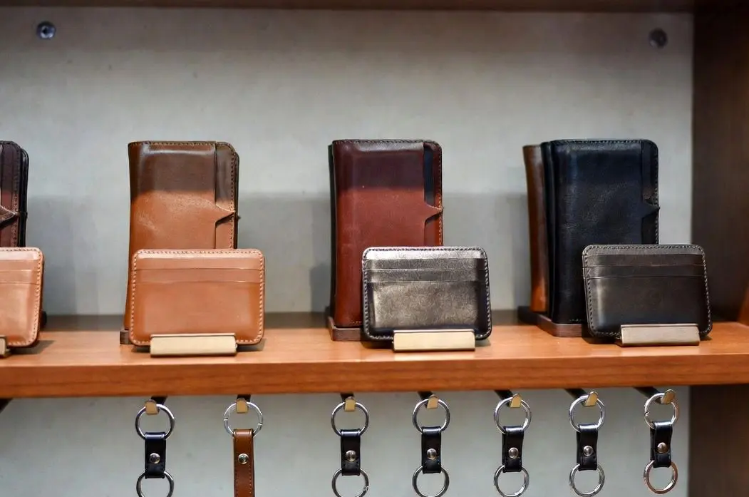 بهترین مارک ست چرم مردانه