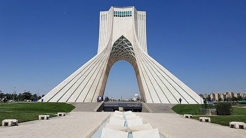 معرفی برج آزادی تهران، نماد پایتخت ایران
