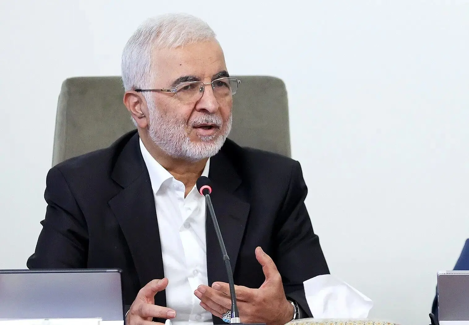 پیگیری وضعیت خلبانان ایرانی در سفر وزیر کشور به قطر