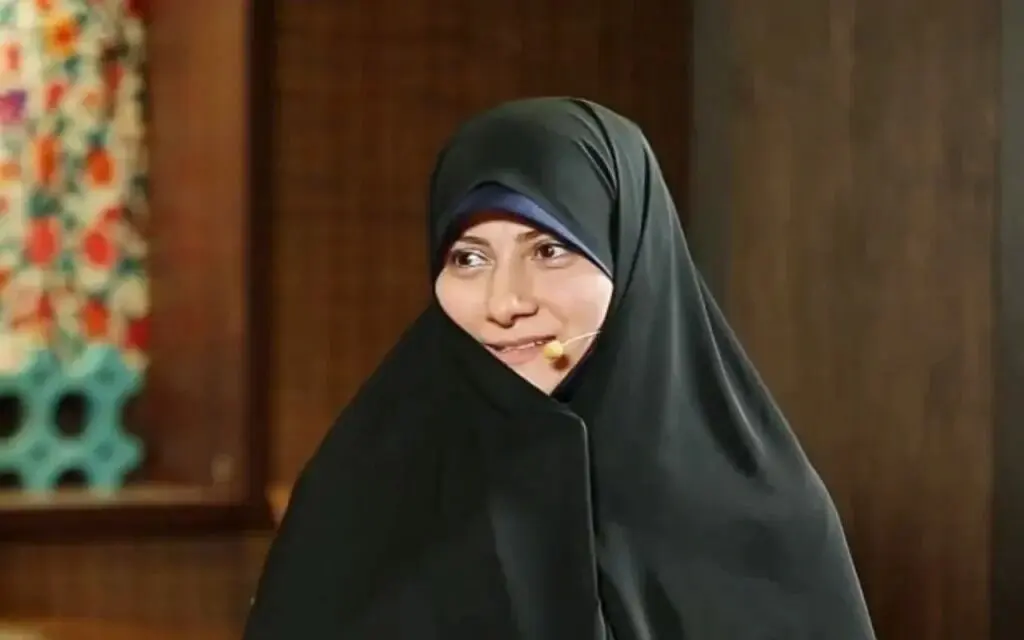 مهری طالبی دارستانی کیست؟ | ماجرای سکته مهری طالبی دارستانی پس از بازجویی