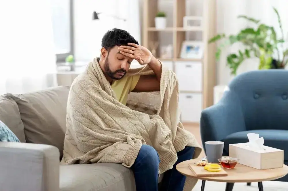 هنگام ابتلا به بیماری ویروسی چه بخوریم و از چه خوراکی‌هایی پرهیز کنیم؟