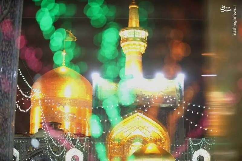 عکس | حال و هوا حرم رضوی در شب میلاد حضرت زهرا(س)
