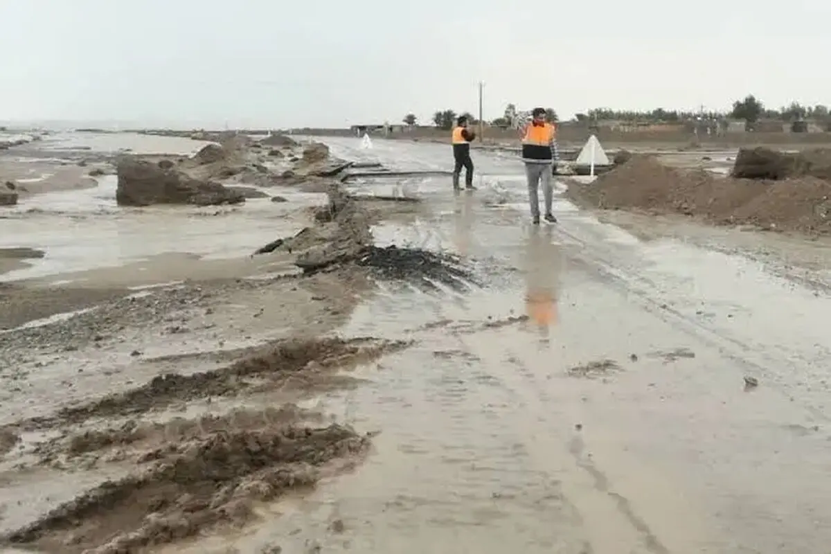 سیلاب ۲ محور در استان گلستان را مسدود کرد