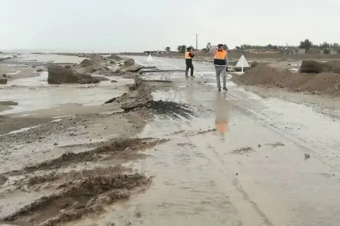 سیلاب ۲ محور در استان گلستان را مسدود کرد