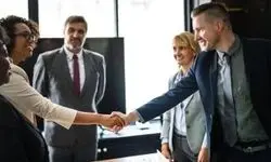 چرا افراد خودشیفته به «تغذیه نارسیسیستی» از سوی دیگران نیاز دارند؟