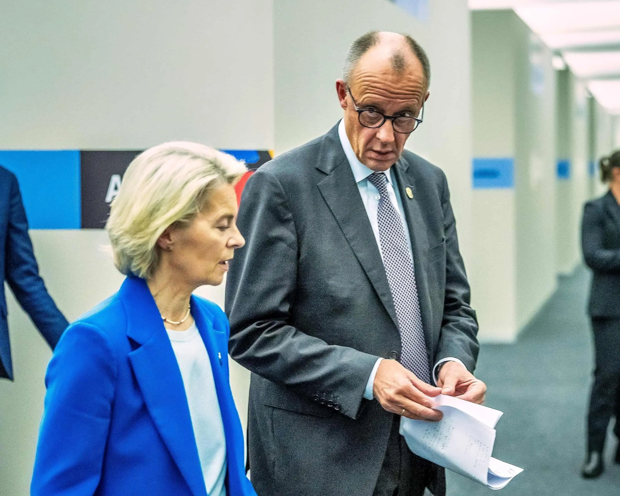 رهبران اروپا در حال دویدن با زمان؛ نجات بسته مالی حیاتی برای اوکراین پیش از فروپاشی بودجه کی‌یف