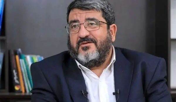فواد ایزدی: اگر چنین کنیم ترامپ به ایران بمب اتم خواهد زد! + ویدیو