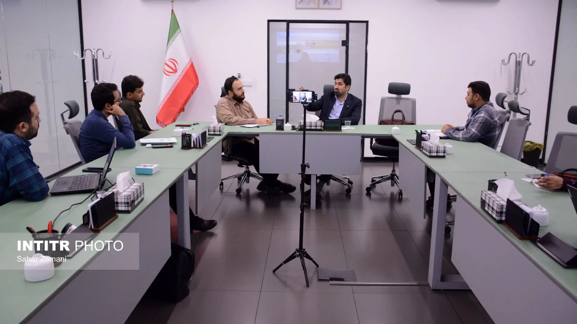 برگزاری نشست تخصصی تاریخچه و وضعیت شناسی استراتژی توسعه صنعتی ایران: از آموختن تا ساختن