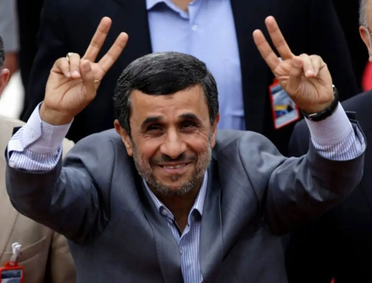 واکنش مشاور احمدی‌نژاد به انتشار اسناد دیدار وی با جفری ابستین
