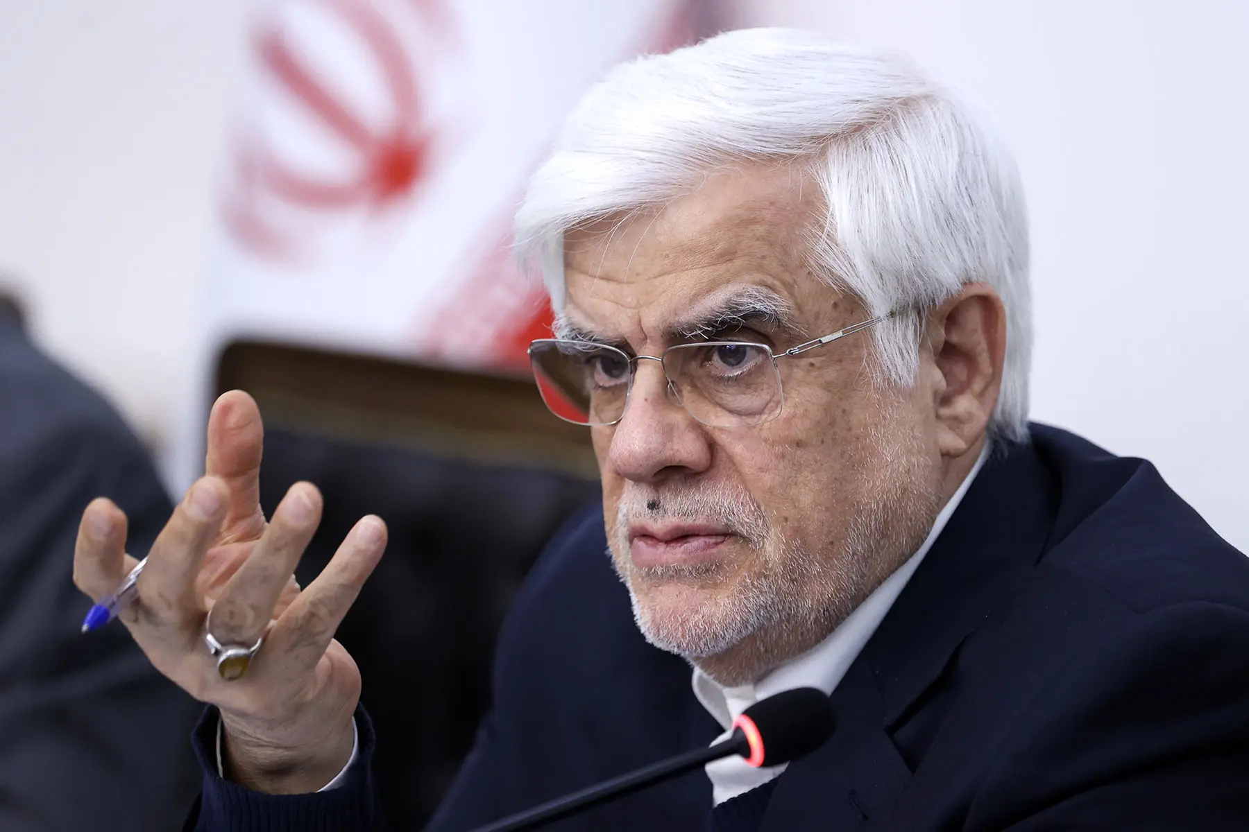 عارف: عملاً در یک سال گذشته شرایط جنگی را در نظر گرفته بودیم
