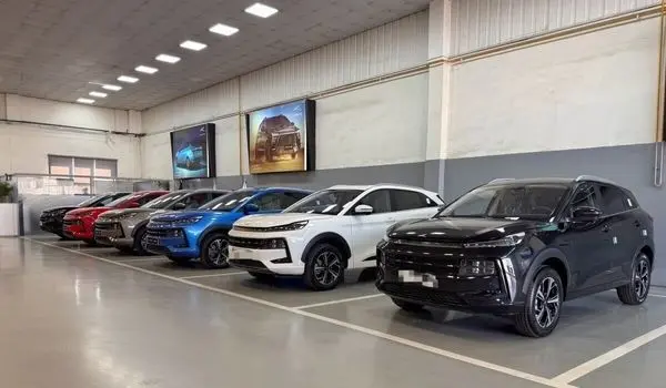 آغاز تحویل جدیدترین شاسی بلند کرمان موتور
