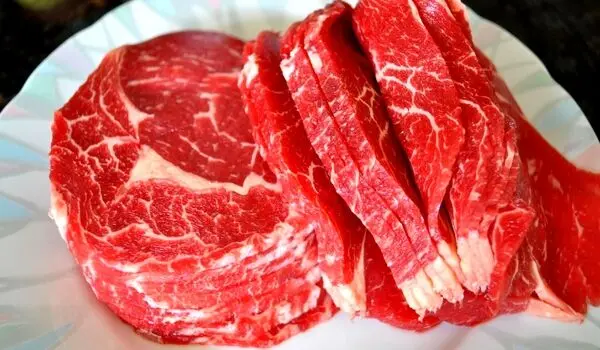 گوشت‌های فرآوری‌شده؛ متهم جدید در افزایش خطر سرطان دهان
