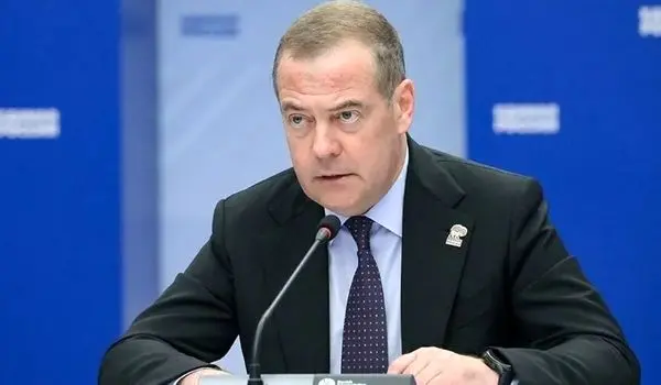 واکنش مدودف به اظهارات ترامپ درباره نفت ایران