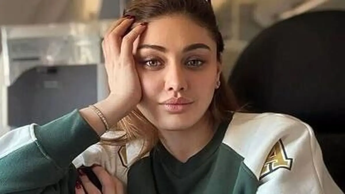 علت فوت شفالی زاریوالا، بازیگر شناختهشده و چهره محبوب سینمای بالیوود چه بود؟