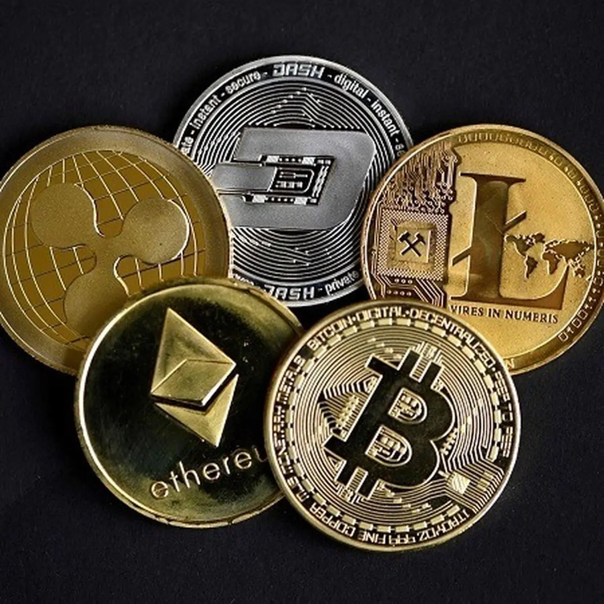 قیمت اتریوم، بیت کوین و... امروز سه ‌شنبه ۳۰ دی ۱۴۰۴ | بازار ارز دیجیتال