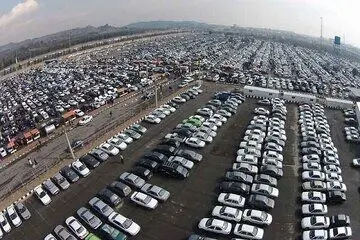 این خودرو ۷۰۰ میلیون تومان قیمت خورد | با یک میلیارد تومان چه خودروهایی در بازار می‌توان خرید؟ + جدول
