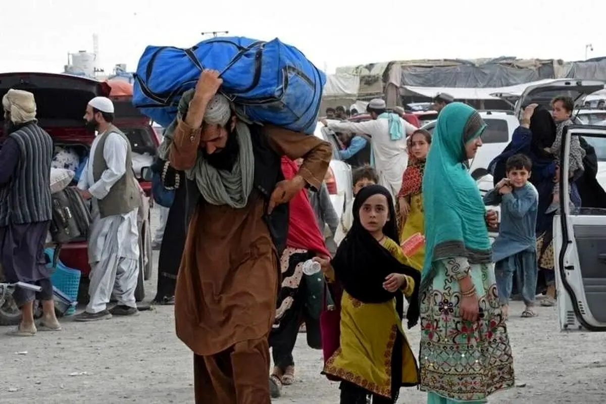 عراقی‌ها و افغانی‌ها مسخره‌مان می‌کنند!
