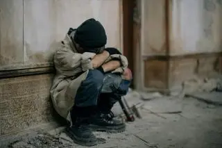 چگونه بی‌توجهی عاطفی، ذهن‌های خطرناک می‌سازد