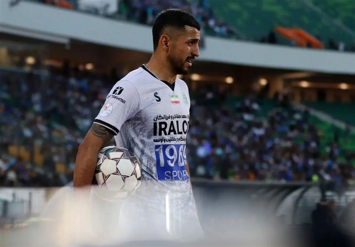 کاظمیان: هنوز با پرسپولیس قرارداد امضا نکردهام