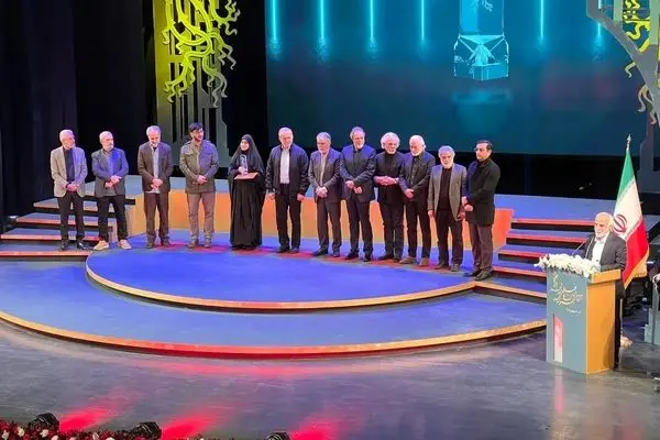 معرفی برندگان سیمرغ‌ جشنواره فیلم فجر: از بهرام افشاری و سلاف فواخرجی تا بابک خواجه پاشا و مهدی یزدانی خرم