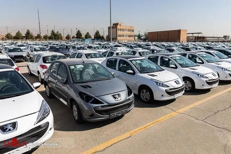 بازار خودرو قربانی درآمدزایی شد