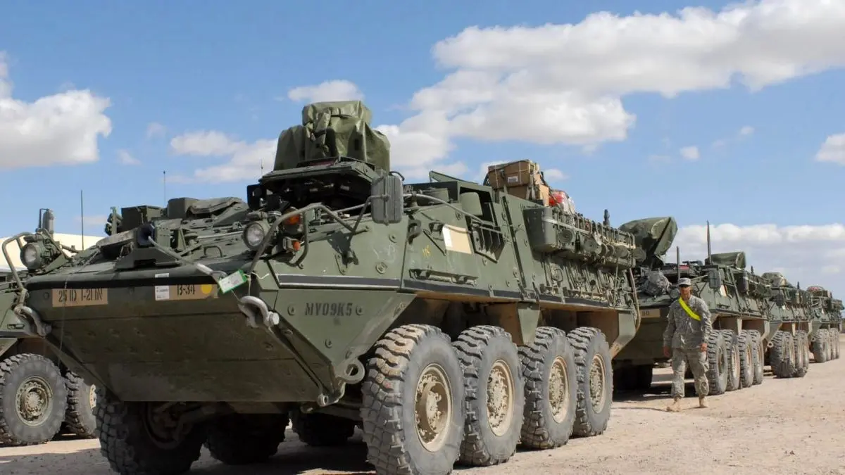 فروش ۲۵۰ نفربر زرهی فقط به قیمت ۱ دلار! | کشوری که با پول یک همبرگر صاحب یک لشکر زرهی شد!