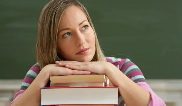 چگونه اشتباهات کوچک گاهی می‌توانند نشانه تفکر درست باشند؟