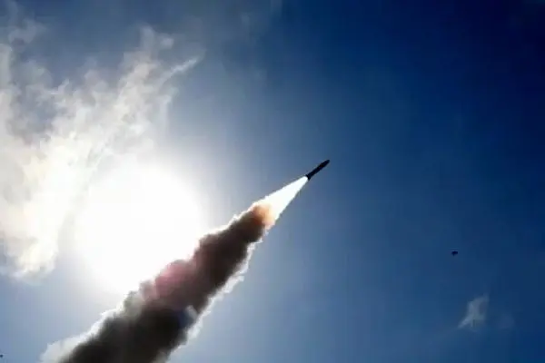 سپاه: موج ۳۴ عملیات وعده صادق ۴ با موشک‌های نقطه زن و سر جنگی‌های بالای یک تن اجرا شد
