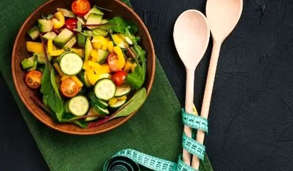 روزه تحمل گرسنگی نیست؛ راز روزه‌داری بدون ضعف چیست؟ | آیا روزه نوعی رژیم کم‌کالری است؟