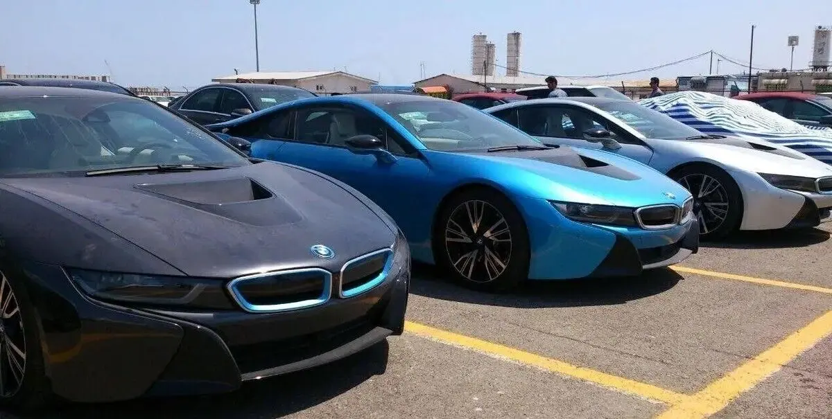 خبر خوب برای خریداران خودرو | تعرفه واردات خودرو کاهش می‌یابد؟