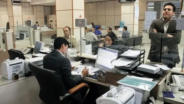 جنجال فیش حقوقی مدیر بانک دی ایلام: حقوق ۹۲ میلیونی و وام ۶۰ ساله با قسط ۲ میلیونی!