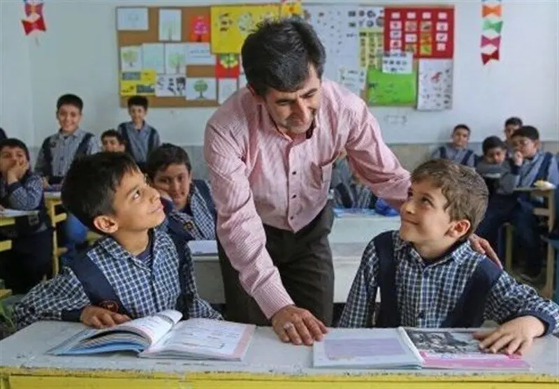 آغاز رتبه بندی معلمان جدید؛ فاقد رتبه و جامانده‌

