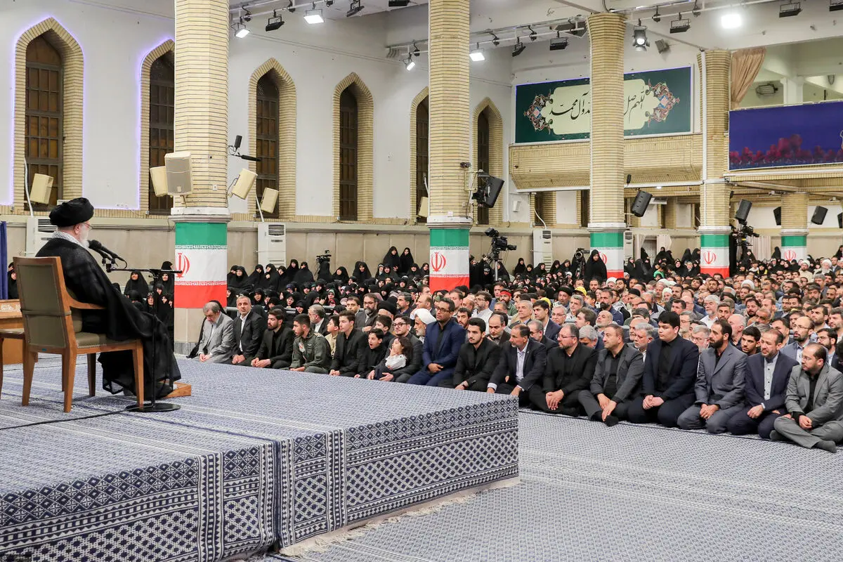مراسم بزرگداشت شهید رئیسی و شهدای پرواز اردیبهشت با سخنرانی رهبر انقلاب