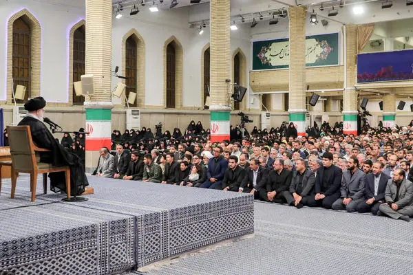 مراسم بزرگداشت شهید رئیسی و شهدای پرواز اردیبهشت با سخنرانی رهبر انقلاب